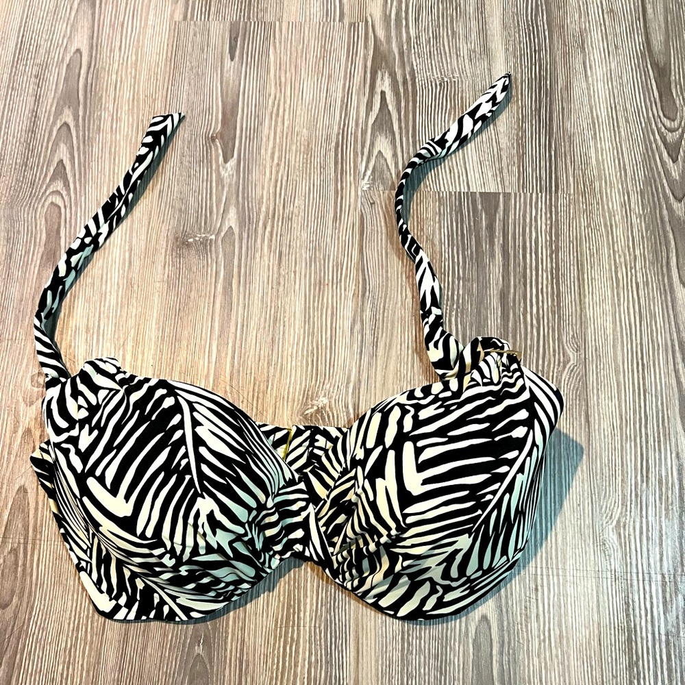 brand new underwire victoria secret swim top